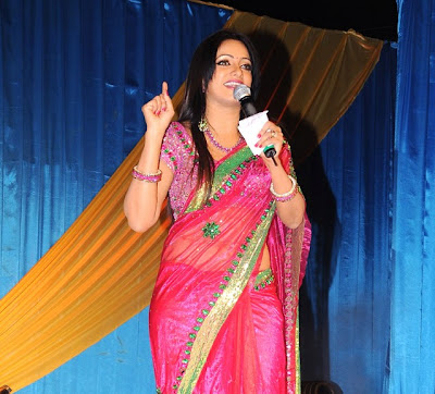 Udaya Bhanu in saree