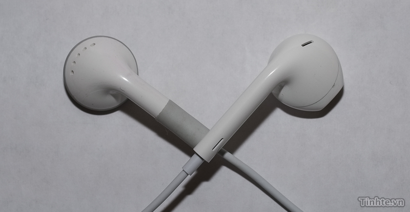 The Brand New Redesigned iPhone 5 Headphones Leaked in Vietnam | A to Z Smart Phone Channel