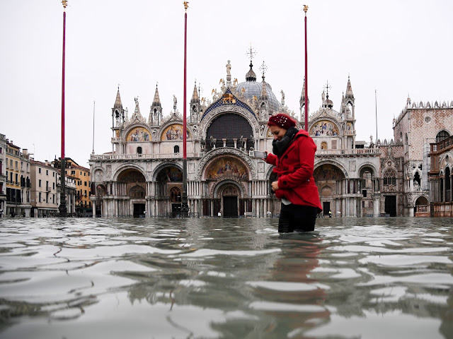 Οι Ιταλοί δεν πείθουν την UNESCO: Δεν εντάσσει τη Βενετία στη λίστα Μνημείων Παγκόσμιας Κληρονομιάς που κινδυνεύουν, παρά τις αντίθετες εισηγήσεις των ειδικών