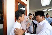  Terbaru: Menteri Pertahanan Prabowo Subianto Mengunjungi Keluarga Para Perwira TNI AU yang Gugur dalam Musibah Jatuhnya Dua Pesawat