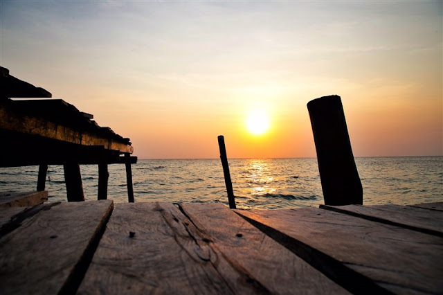 sunset cambodia Koh Rong Samloem island pier