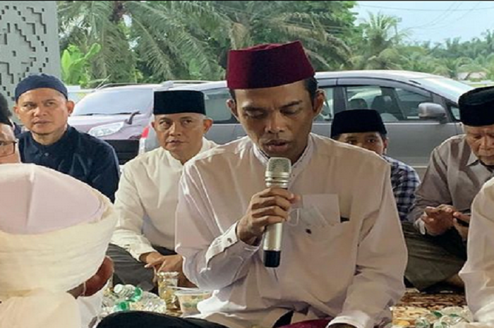 Ustaz Abdul Somad Pakai Baju KPK, Netizen: Di jemput KPK, dijamin gak kembali