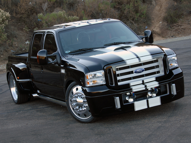 14 - Ford F350 4x4 modified