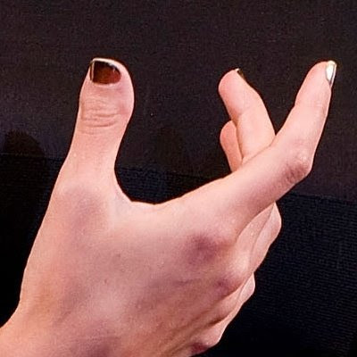 megan fox thumbs and toes. megan fox thumb toe. megan fox