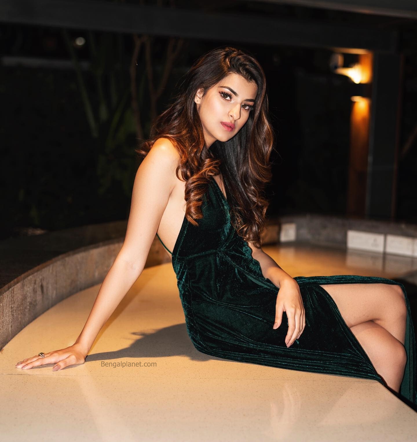 Sanjana-Banerjee-in-thigh-high-slit-dress-06-Bengalplanet.com