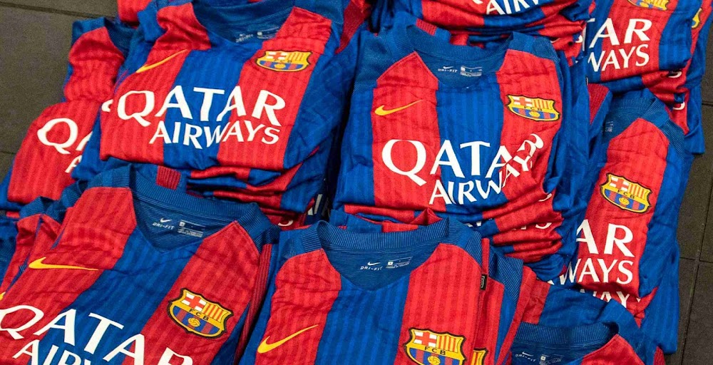 Weggelaten draadloos Vrijwillig Massive Nike FC Barcelona Kit Deadstock Now Available - Footy Headlines
