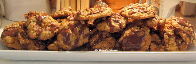 Marshmallow Cookies at Miz Helen's Country Cottage