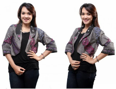 Blazer Batik Wanita Modern