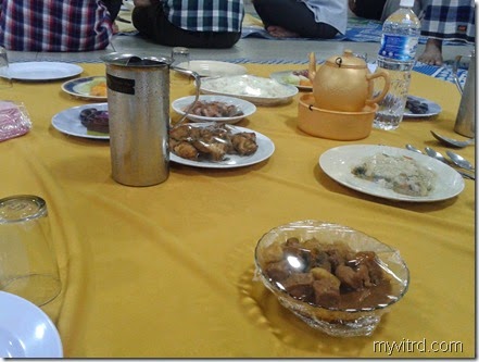 juadah berbuka puasa surau TNB bangsar 2