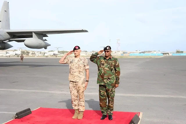 Somali and Italian military discuss equipment, security, training, and collaboration.