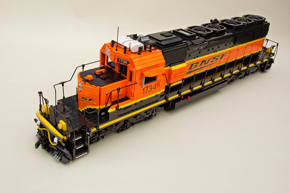 Winnipeg Model Railroad Club: A BNSF SD40-2 built entirely out of Lego