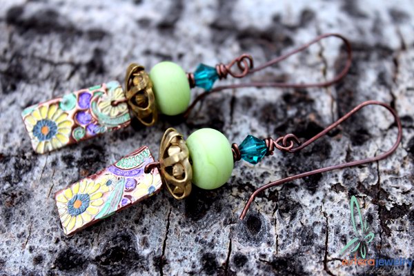 http://www.esfera.me/travel/copper-beads-and-charms-interview-kristi-bowman