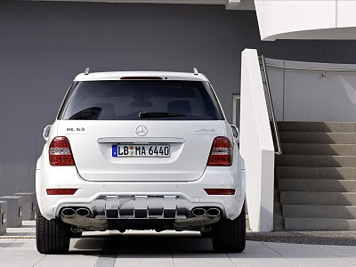 2011 Mercedes-Benz ML 63 AMG