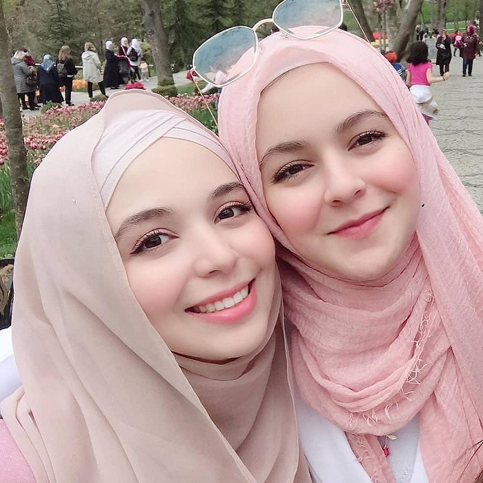 Gambar Muslimah Cantik Berhijab 14 Gambar 