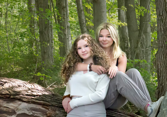 sisters photoshoot, adora boivin, shiloh boivin, holly cawfield, holly cawfield photography,