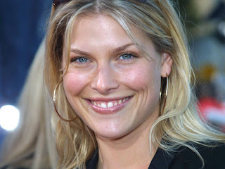 Free non watermarked wallpapers of Ali Larter at Fullwalls.blogspot.com