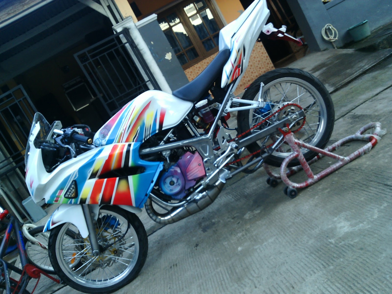 Airbrush Grafis Ninja Rr Putih By Hamsdesign INFO DUNIA OTOMOTIF