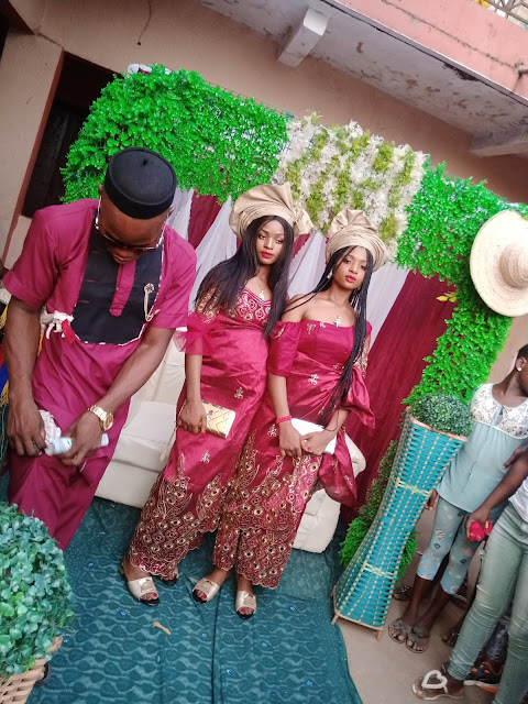 Nigerian man marries twins sisters the same day