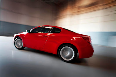 2010 Nissan Altima Coupe Car Wallpaper