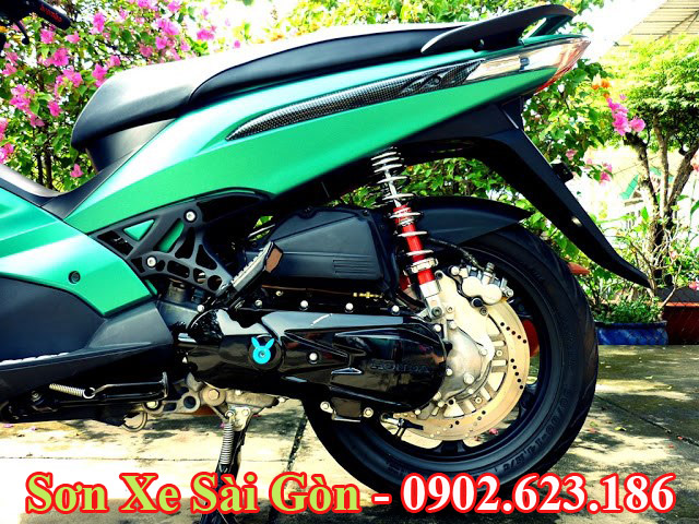 Sơn xe Air Blade màu xanh ngoc nổi bật cực đẹp