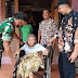Sertu Tamsir Babinsa Koramil 08/Cluwak Berikan Bantuan Kursi Roda Kepada Masyarakat