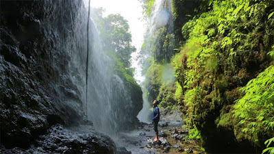 Keindahan Alami Curug Tilu Leuwi Opat di Bandung Barat