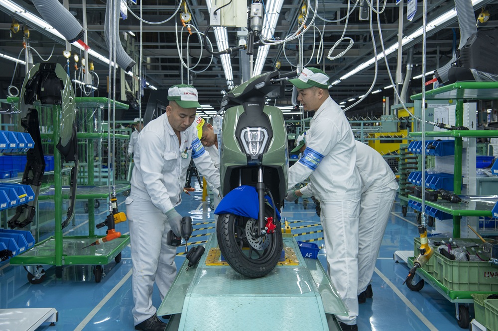 Honda Việt Nam xuất xưởng chiếc xe gắn máy điện Icon e: đầu tiên