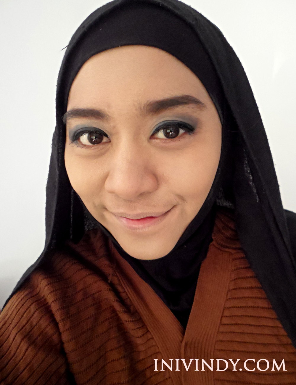 83 Terpopuler Warna Jilbab Yang Cocok Untuk Sawo Matang  