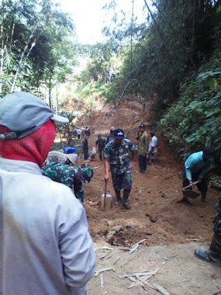 Pembuatan Akses Jalan Sepanjang 300 Meter Di Tegalsari Garung