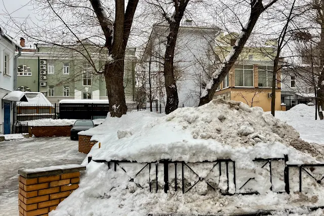 Большой Каретный переулок, дворы