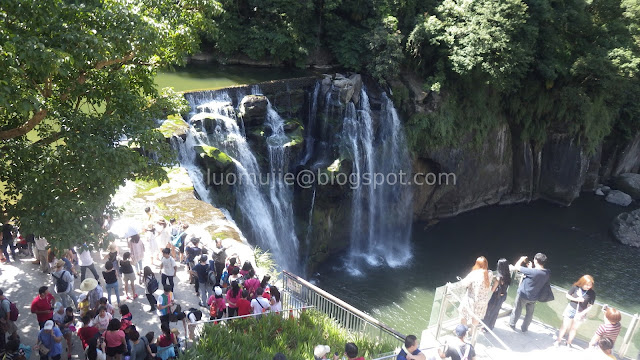 Shifen Waterfall