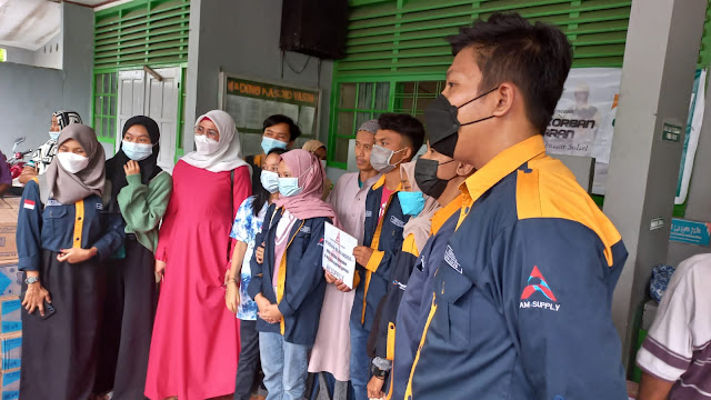 HUT RI 76 Tahun, Kelompok Studi AM Supply Makassar Salurkan Bantuan Untuk Korban Kebakaran 