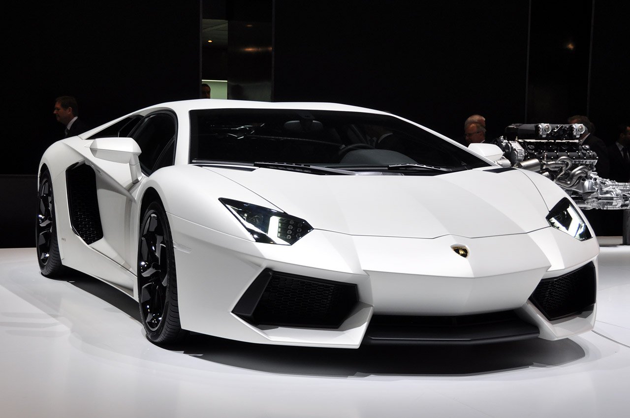 Gambar Transportasi Gambar Mobil Sport Lamborghini Aventador