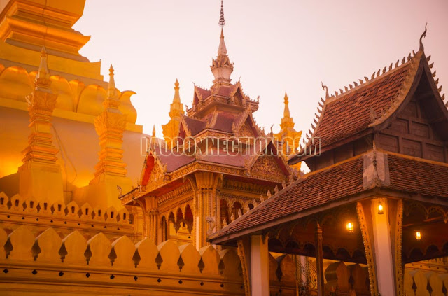 Tat Luang - Up Close during the day