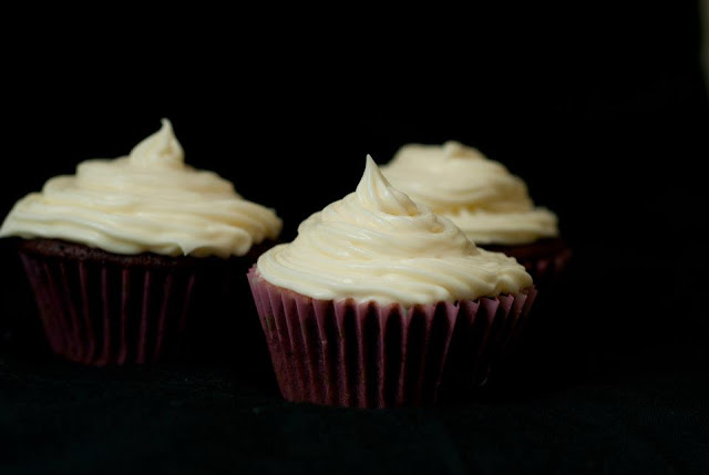 red, velvet, cupcakes, recipe, food, blog, blogger, baking, frosting, cream, cheese