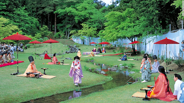 Poetry Reading at Motsu-ji Temple 