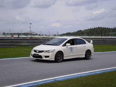 Time To Attack Sepang Honda Civic Type R