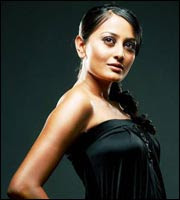 Nidhi Subbaiah goes for image makeover