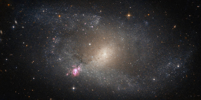galaksi-spiral-berbatang-ngc-5398-astronomi