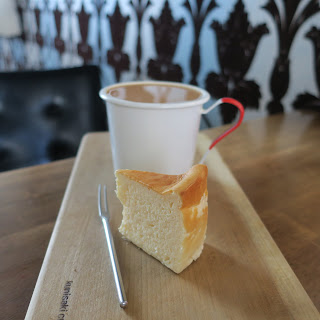 【Bhartiya Tea】ASSAM TEAのミルクティと、タカナシミルクパーラーのクリームチーズを使って作った自家製スフレチーズケーキ