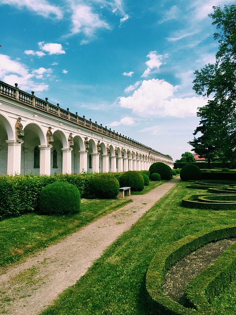 colonade sky architecture