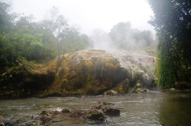 Kawah Putih Tinggi Raja