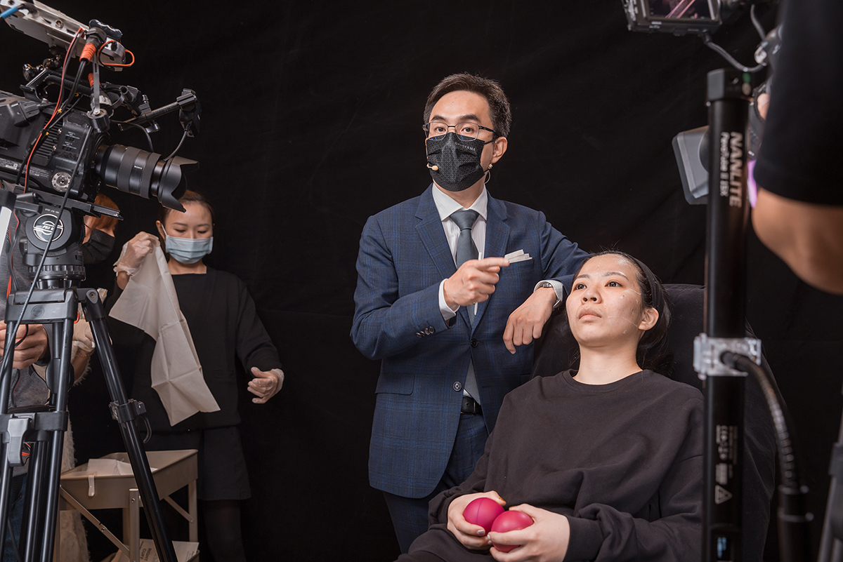 林亮辰院長擁有多年經驗，擔任Sculptra舒顏萃(4D童妍針)的國際原廠講師