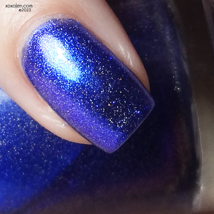 xoxoJen's swatch of LynB Designs Cimmerian