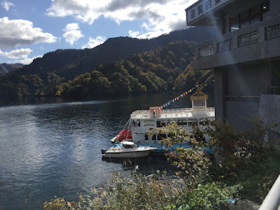 奥只見湖遊覧船 銀山平コース