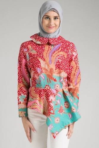 10 Model Atasan Batik Wanita Muslimah 2018