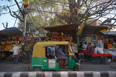 auto rickshaw di jalanan India