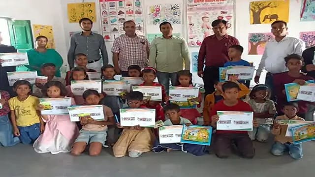 36-students-who-performed-better-got-certificates-ghazipur-news