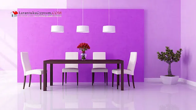 cat dalam rumah ungu mewah