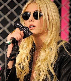 Taylor Momsen Long Hairstyles